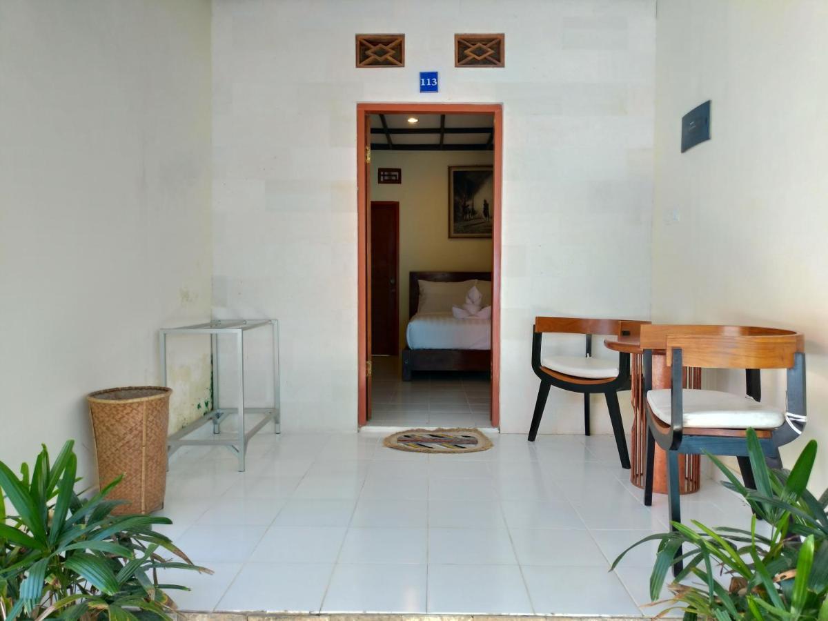 Blue House Uluwatu Hotel Exterior photo