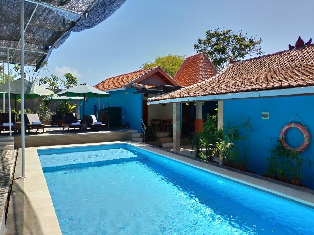 Blue House Uluwatu Hotel Exterior photo