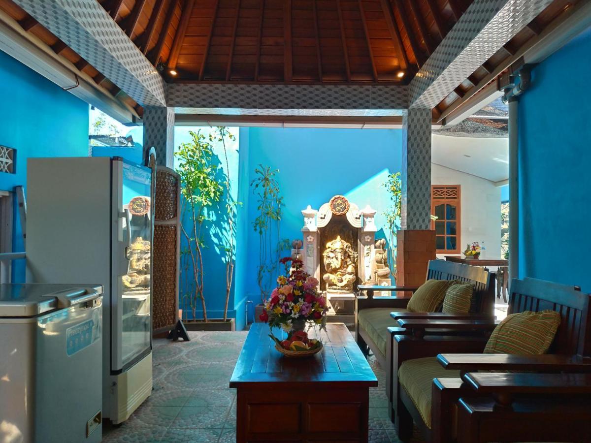 Blue House Uluwatu Hotel Exterior photo